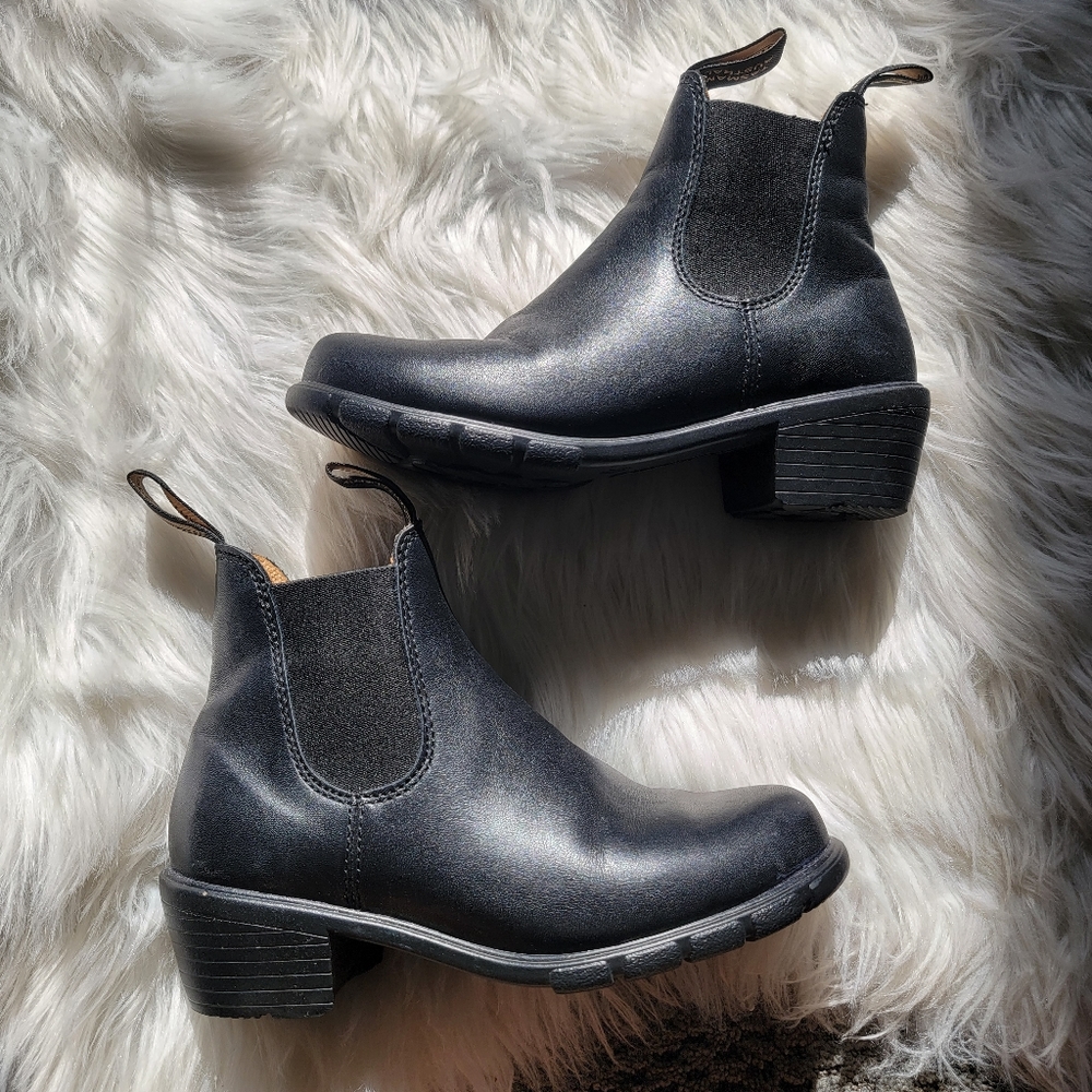 Blundstone size 6.5